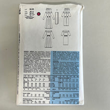 Load image into Gallery viewer, Vintage VOGUE Pattern, Misses&#39; Dress (PVO9741)
