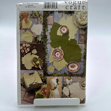 Load image into Gallery viewer, VOGUE Pattern, Leaf Table Top Package (PVO7491)
