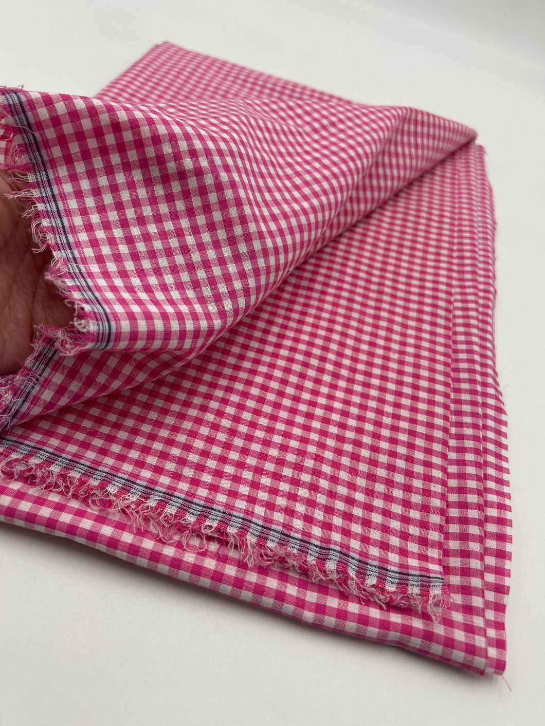 Cotton Blend Dress Weight, Raspberry & White Gingham (WDW2250)(WBW)