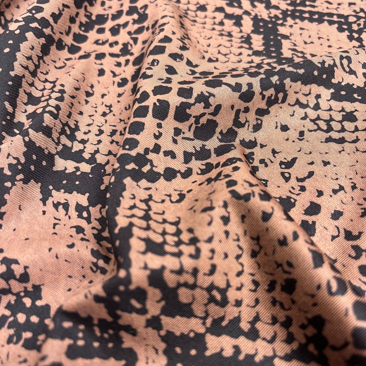 Slinky Knit - Brown Snakeskin (KIT0300)