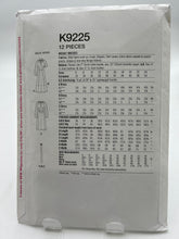 Load image into Gallery viewer, SIMPLICITY Pattern, Misses&#39; Dress (PSI9225)
