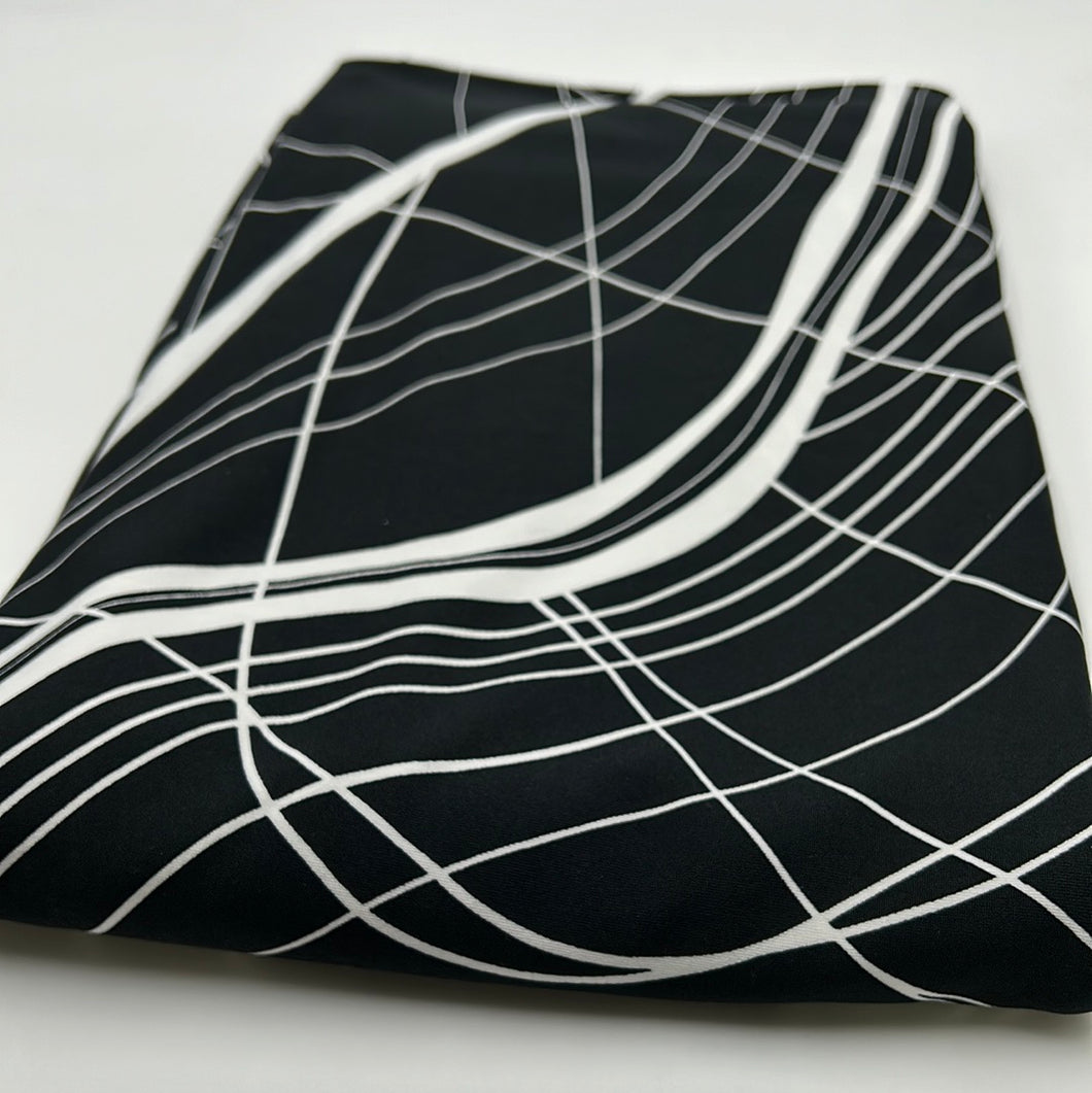 Slinky, White Waves on Black (KIT0202)