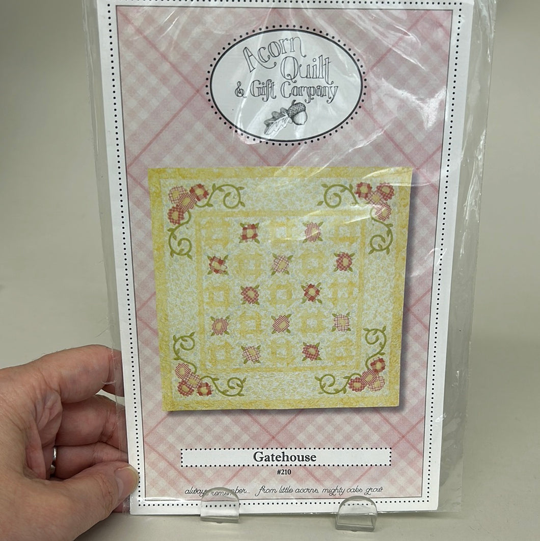 Gatehouse Quilt Pattern (PXX0649)