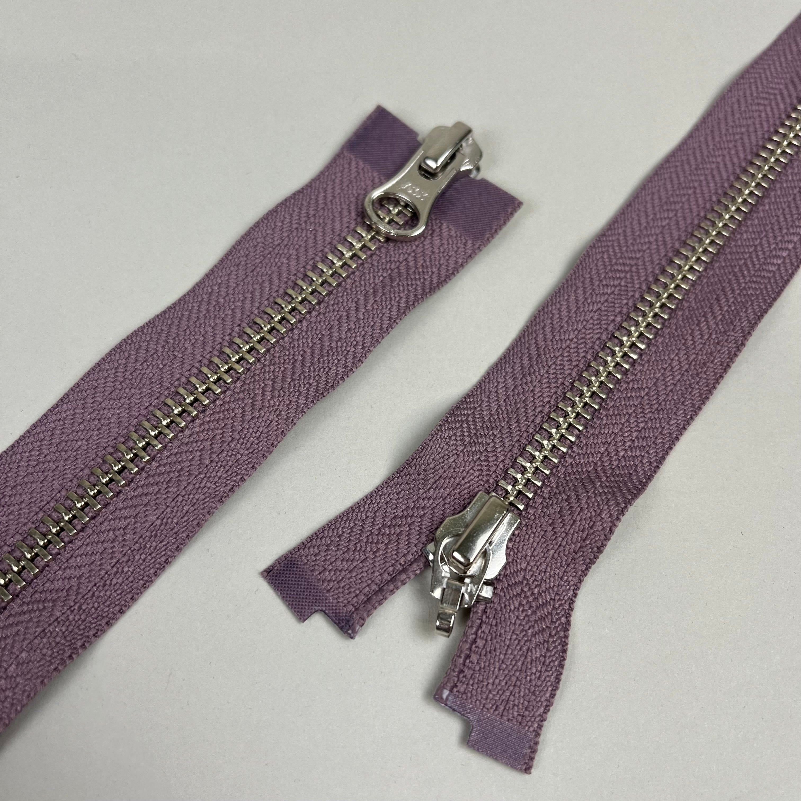 Two-Way Metal Zipper - Mauve & Silver/Gold 33.5" (NZP0316)