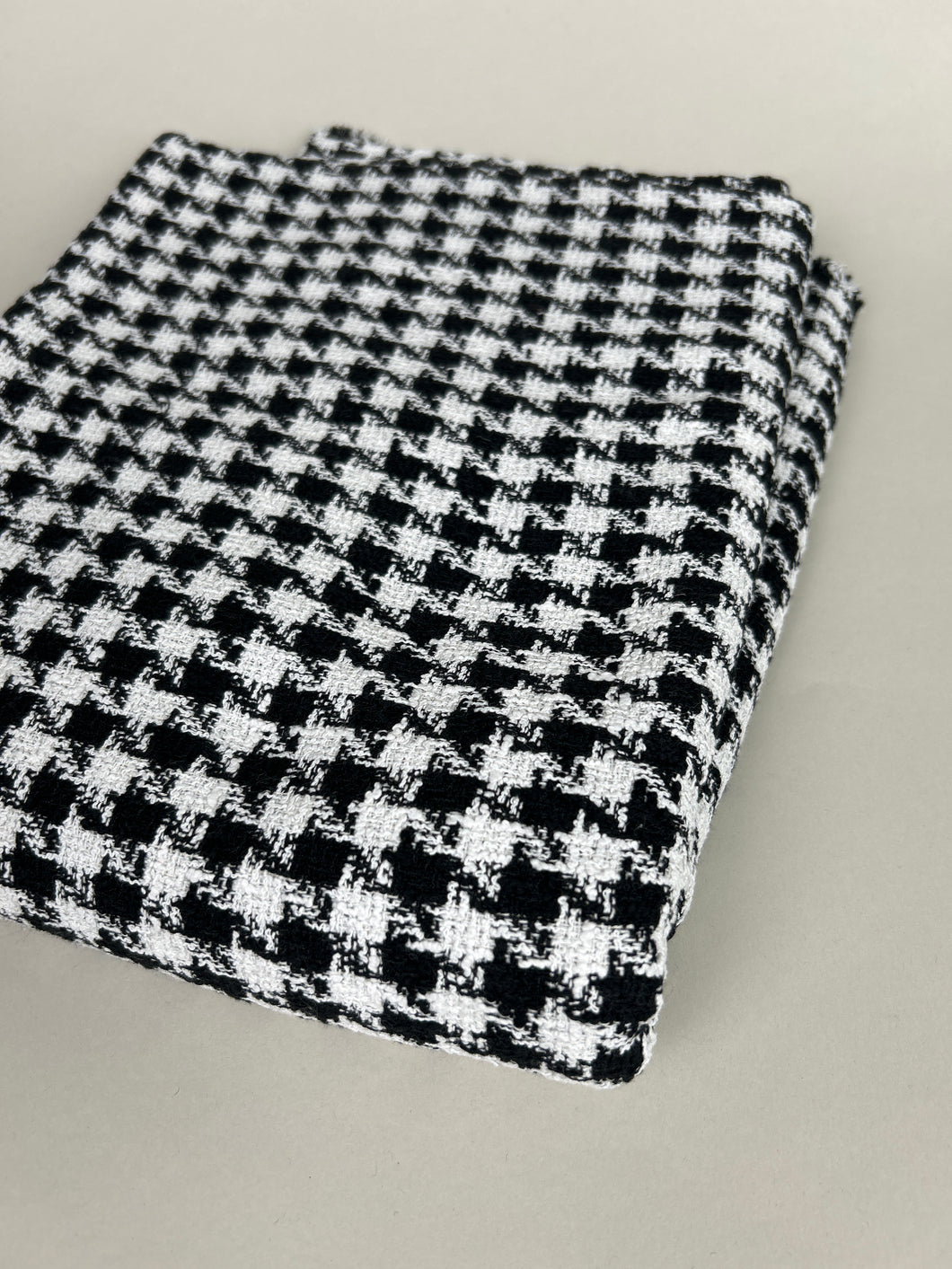 Cotton Coating, Black & White Houndstooth (WCW0244)