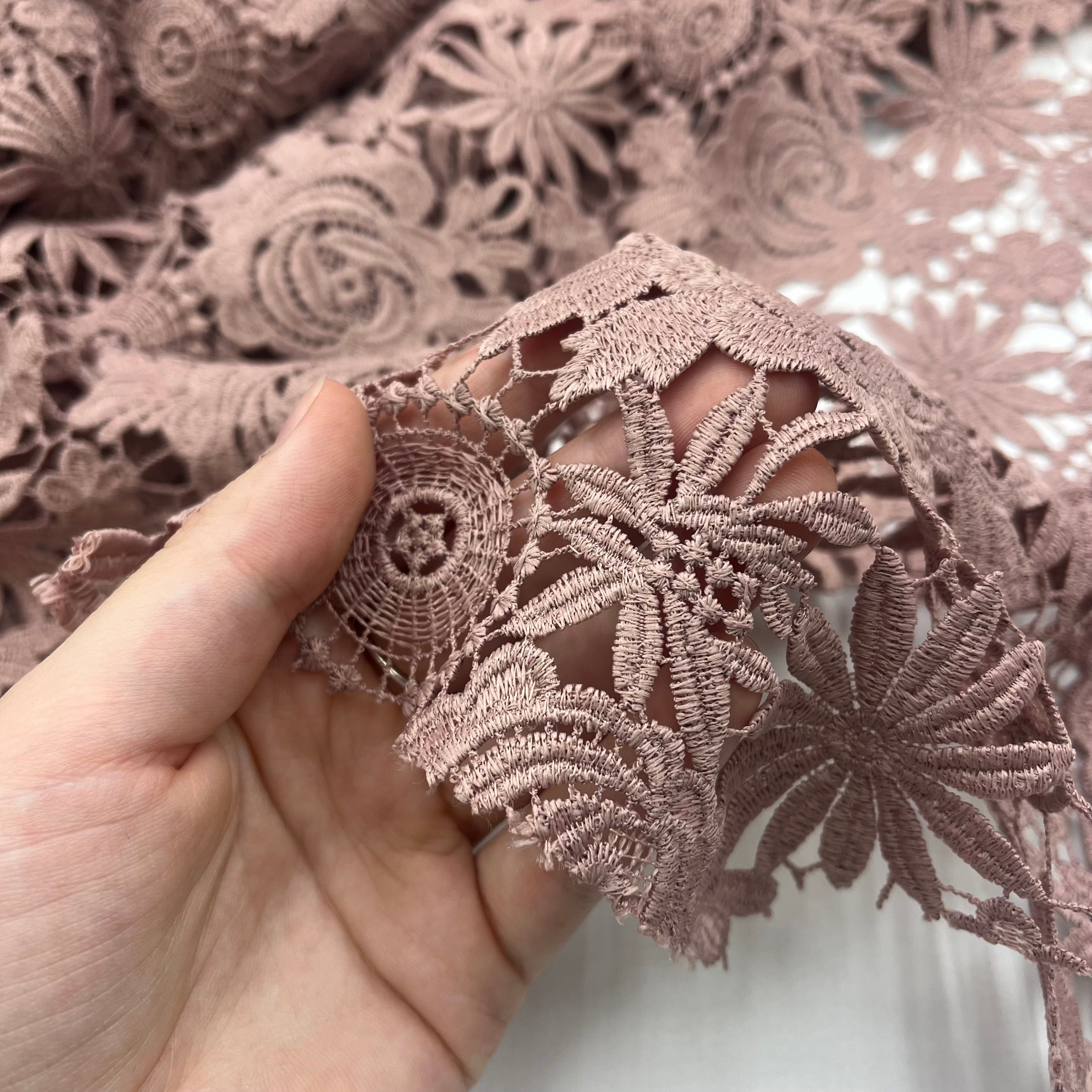 Lace Dress Weight - Mauve Garden (WDW3642)