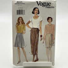 Load image into Gallery viewer, VOGUE Pattern, Misses&#39; Skirt (PVO9225)
