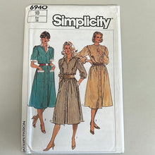 Load image into Gallery viewer, SIMPLICITY Vintage Pattern, Misses Dress (PSI6940)
