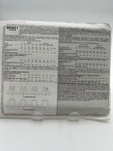 Load image into Gallery viewer, MCCALL&#39;S  Pattern, Misses&#39; Jacket (PMC5821)
