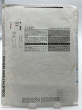 Load image into Gallery viewer, VOGUE Pattern, Misses&#39; Dress (PVO2899)
