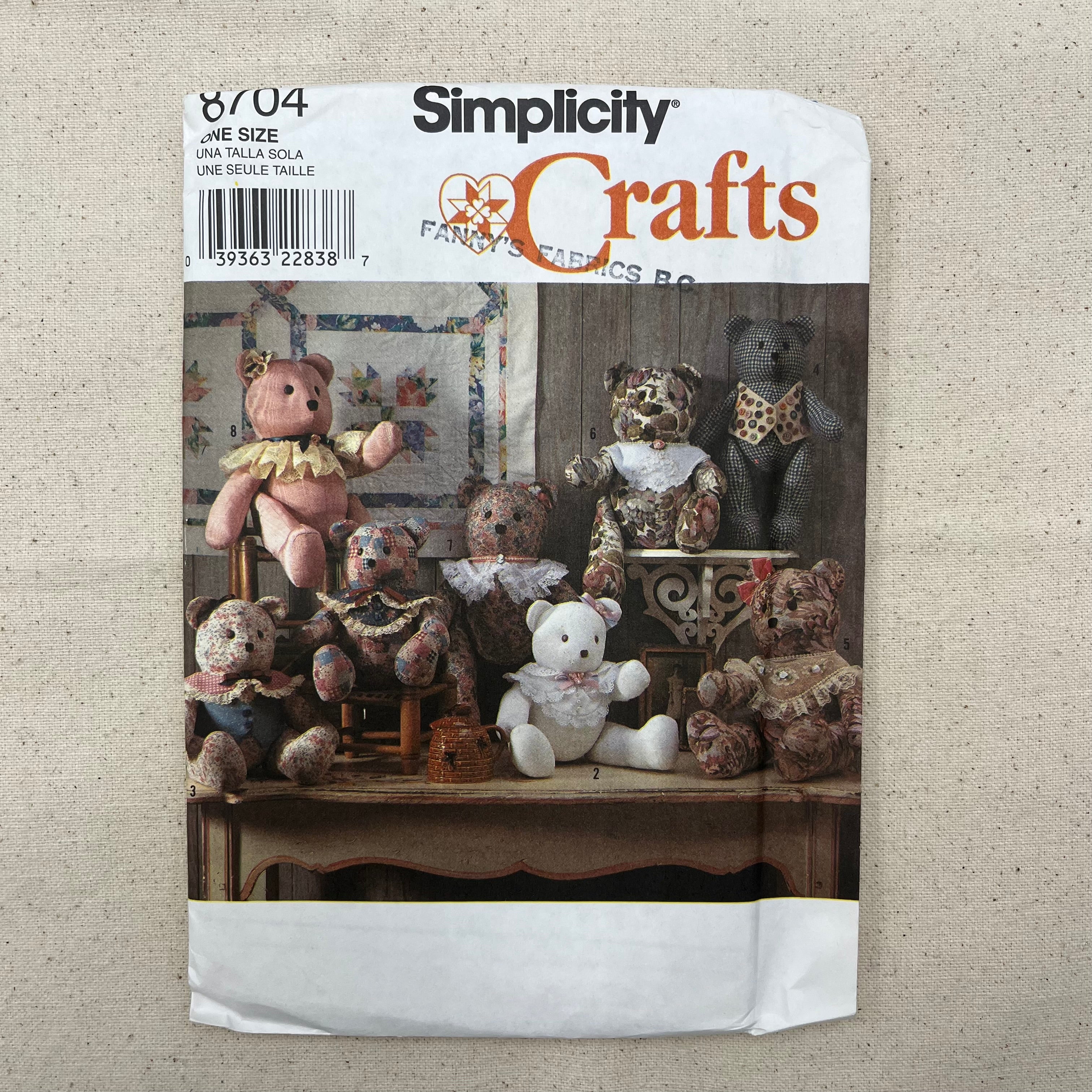 Simplicity Pattern - 8704 Stuffed Decorative Bear (NPA0500)