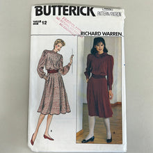 Load image into Gallery viewer, Vintage BUTTERICK Pattern, Misses&#39; Top &amp; Skirt (PBT4602)
