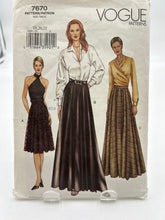 Load image into Gallery viewer, VOGUE Pattern, Misses&#39; Skirt (PVO7670)
