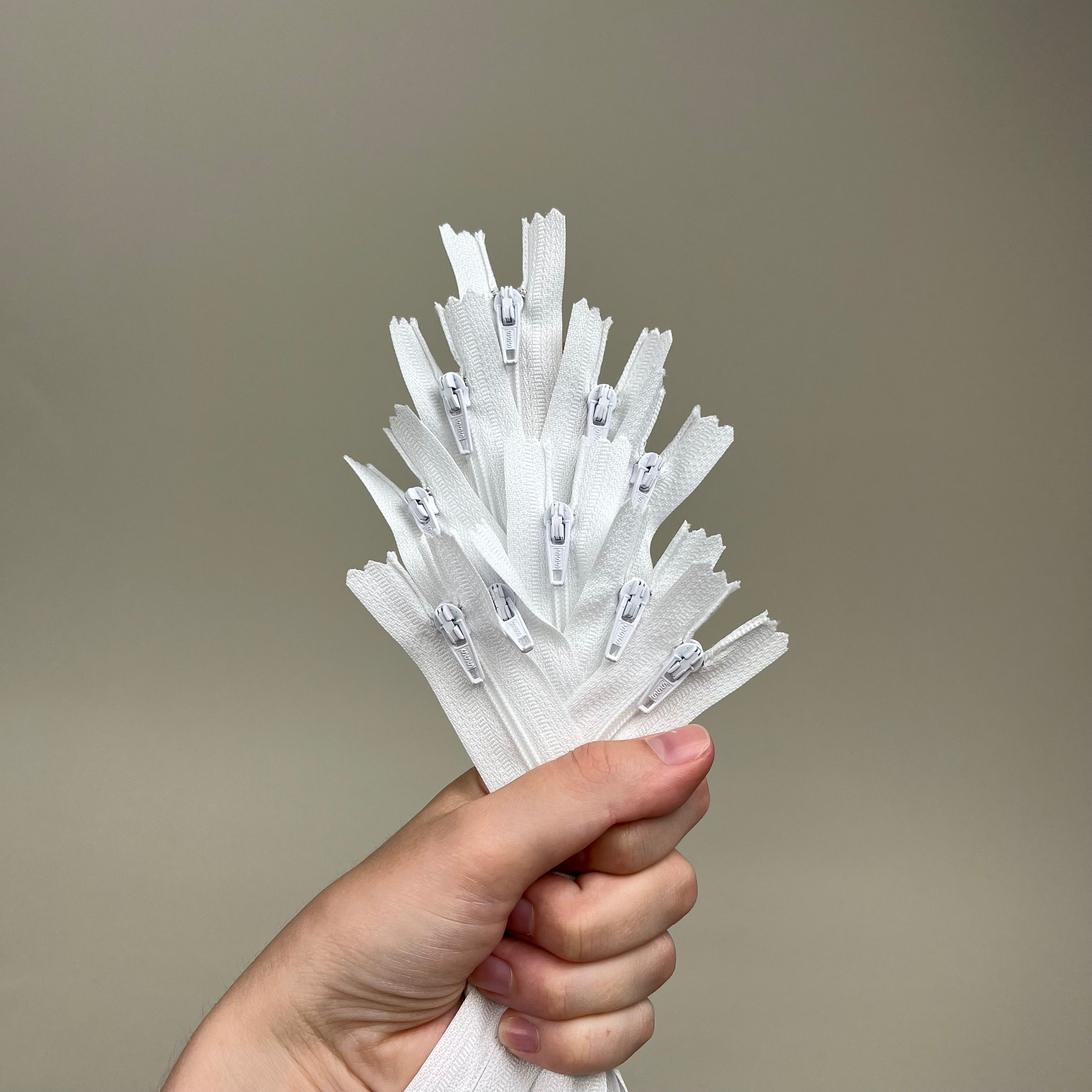 Closed-End Nylon Coil Zipper - Bright White 9" (NZP0448)