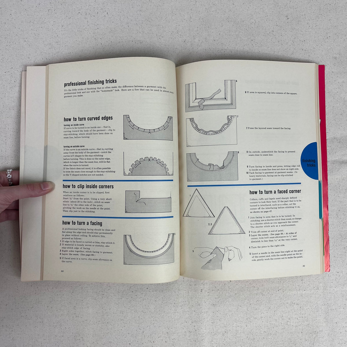 Simplicity Sewing Book - Vintage (NBK0378)