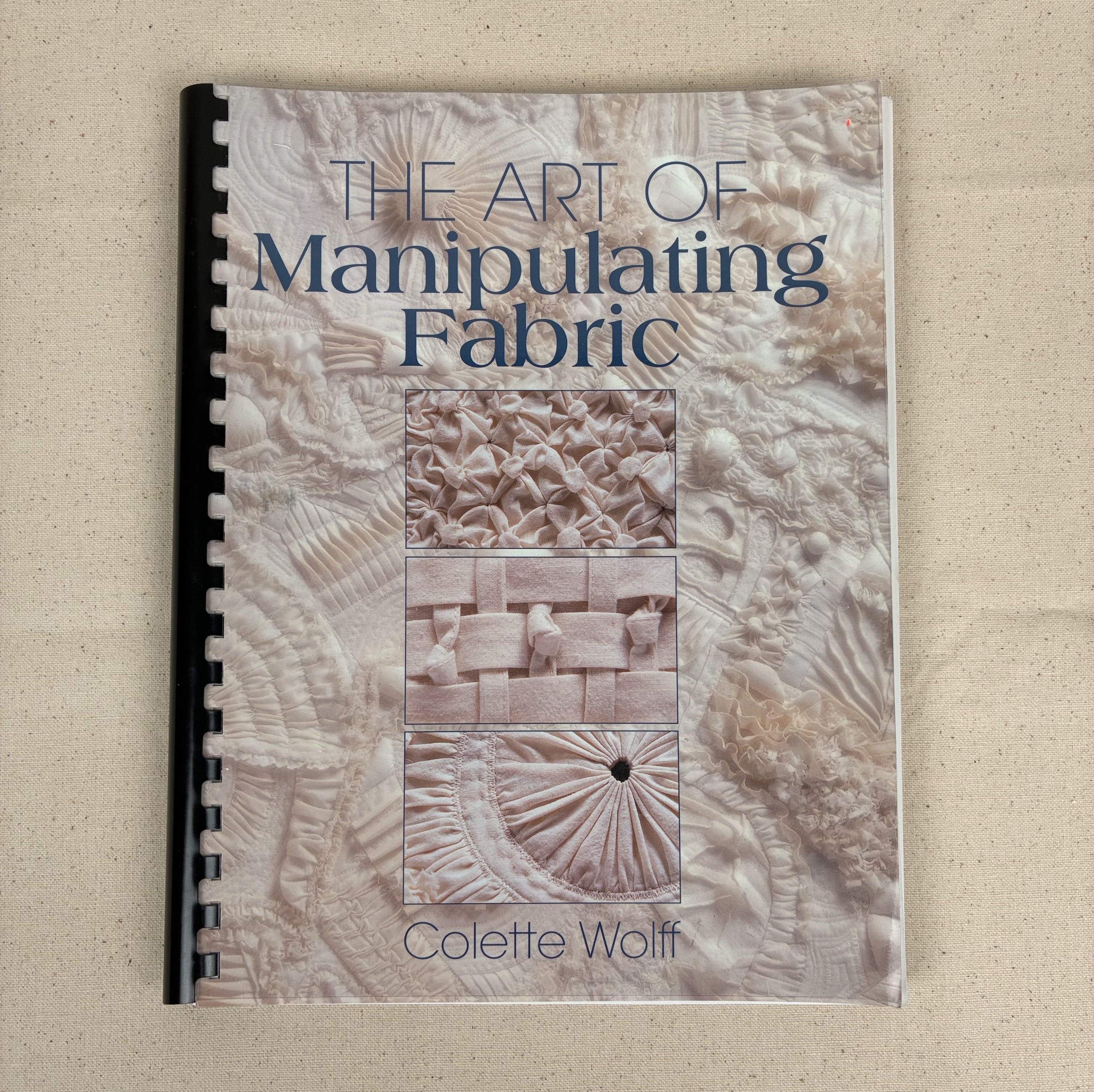 Sewing Book - The Art of Manipulating Fabric (NBK0303)