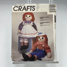 Load image into Gallery viewer, MCCALL&#39;S Pattern, Raggedy Ann &amp; Andy Dolls (PMC3998)
