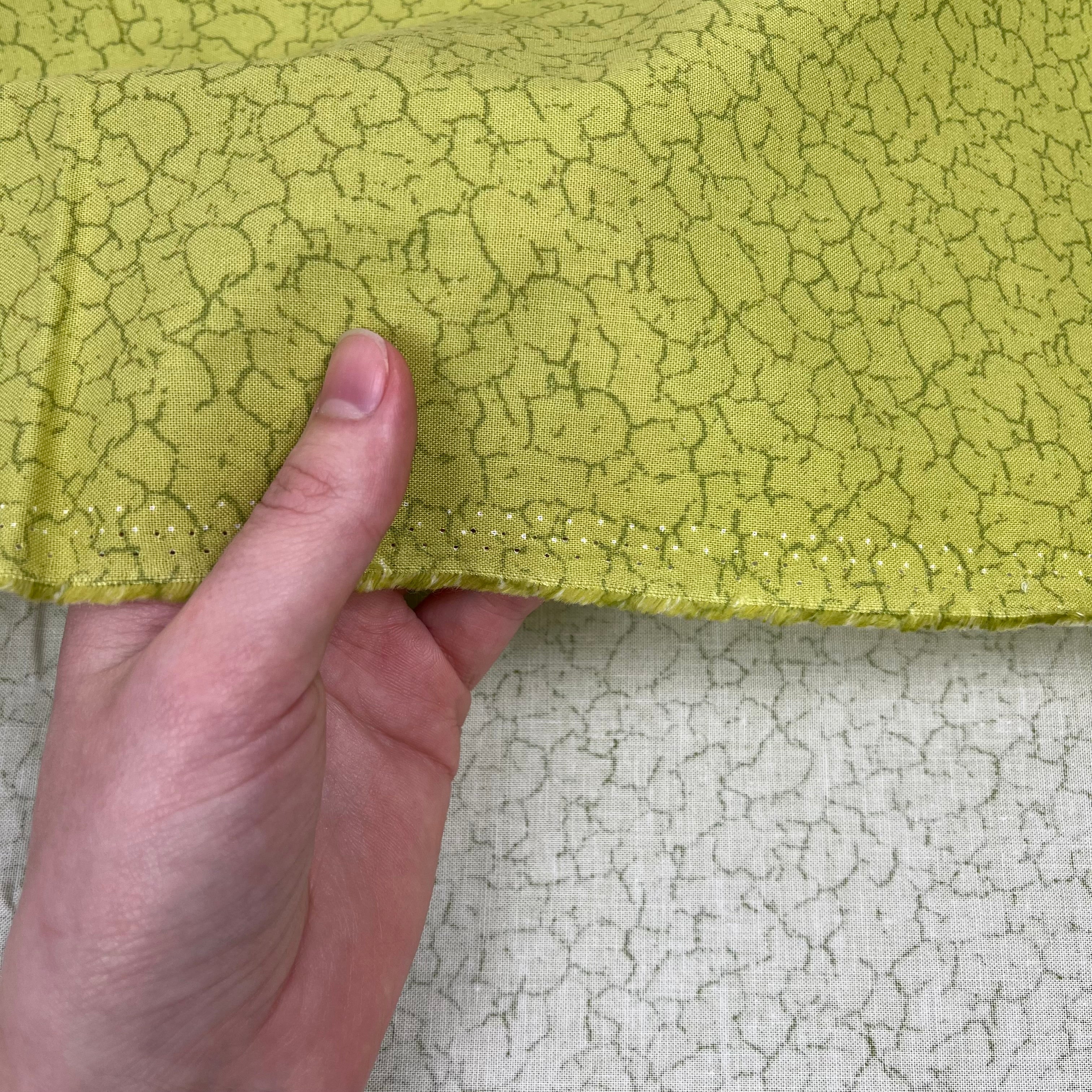 Quilting Cotton - Green Crackle (WQC2976)