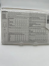 Load image into Gallery viewer, SIMPLICITY Pattern, Misses&#39; Jacket &amp; Skirt (PSI8954)
