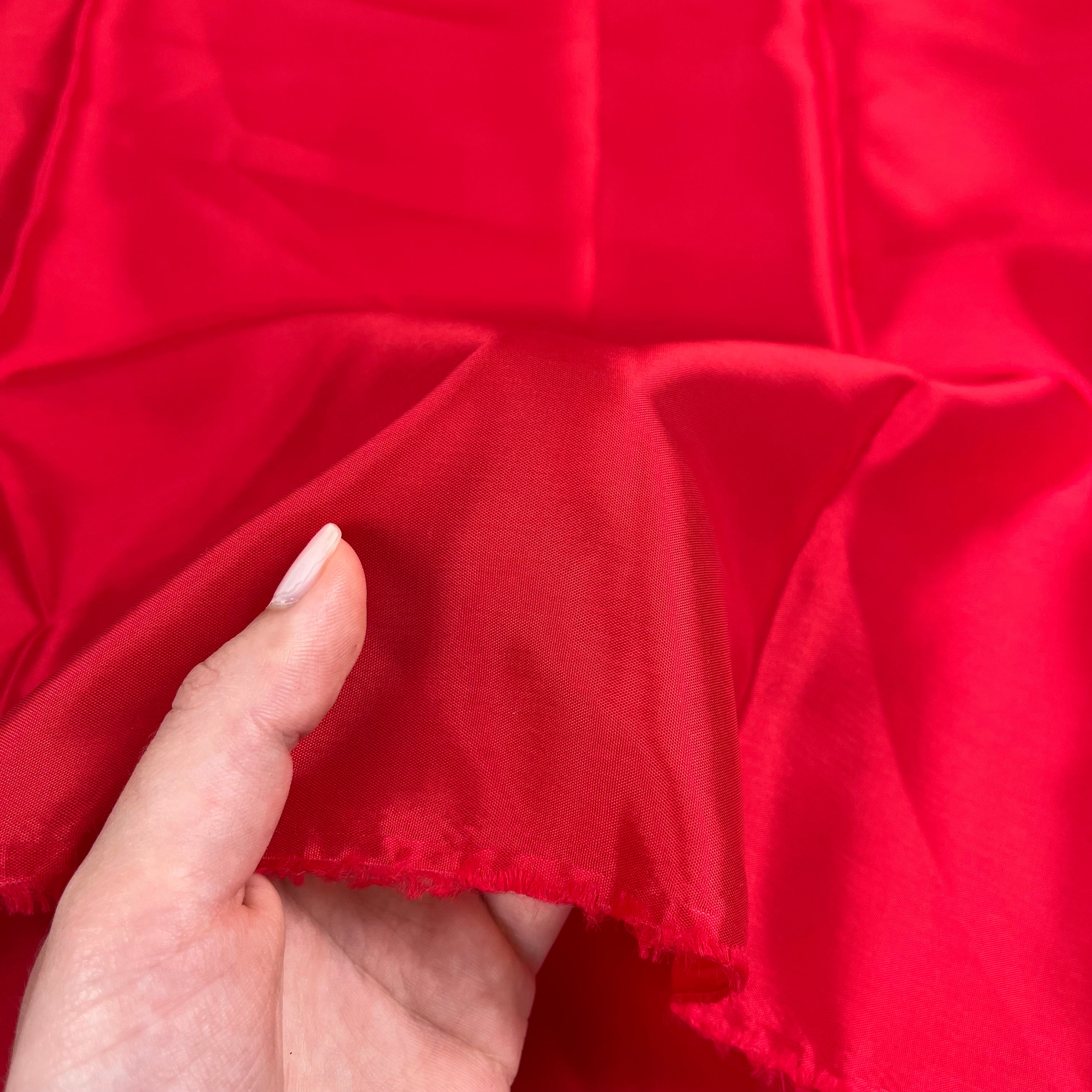 Lining - Very Red (WLN0088)