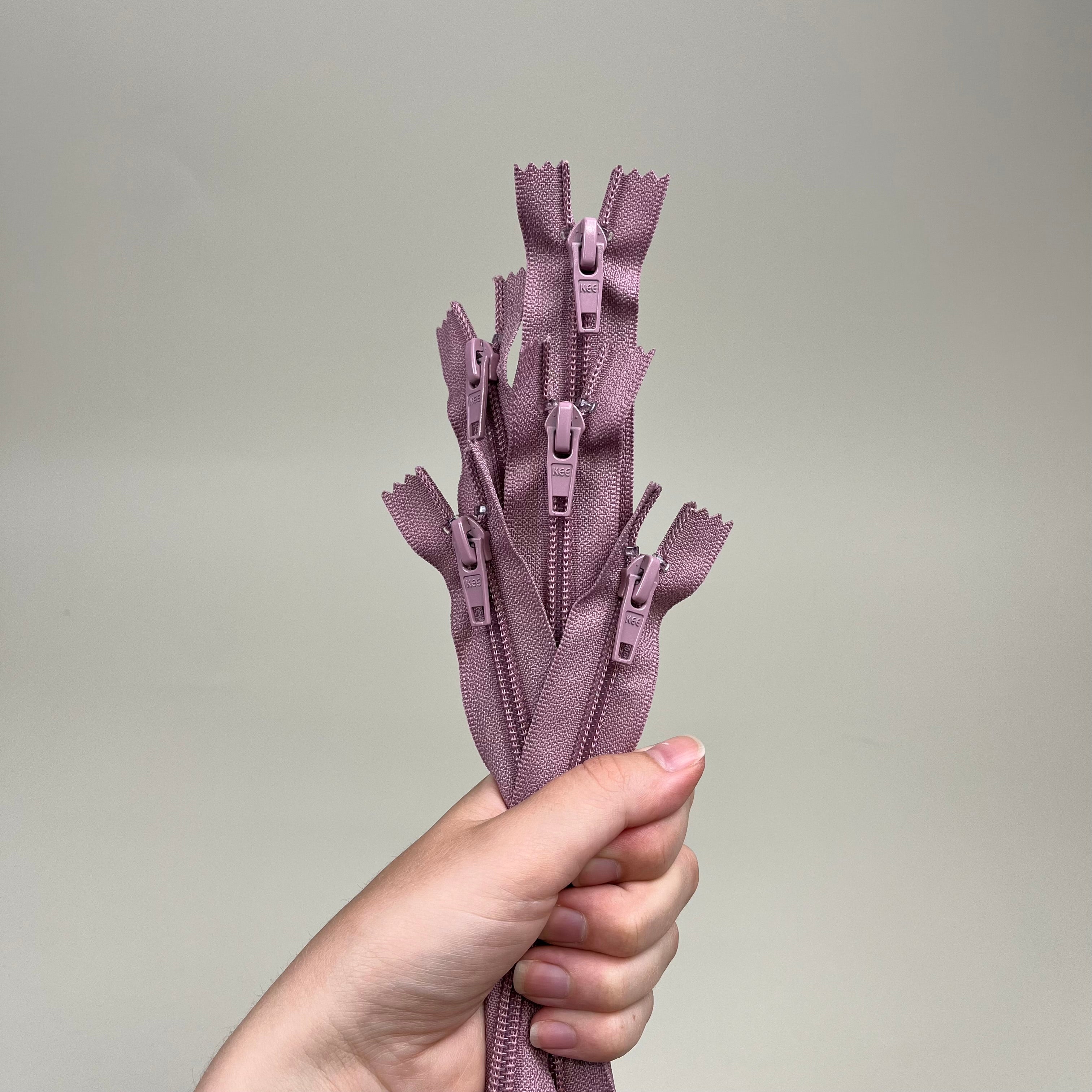 Closed-End Nylon Coil Zipper - Pink Mauve 20" (NZP0323)