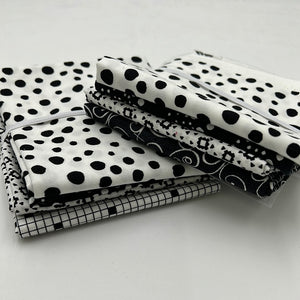 Quilting Cotton Bundle, Black & Whites (WQC1846:1847)