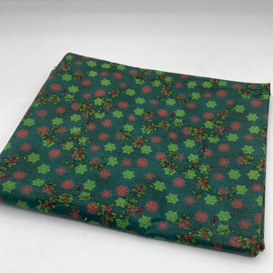 Quilting Cotton, Green & Red Snowflakes (WQC1449)