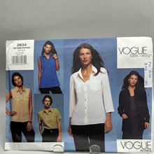 Load image into Gallery viewer, VOGUE Pattern, Misses&#39; Petite Top (PVO2634)
