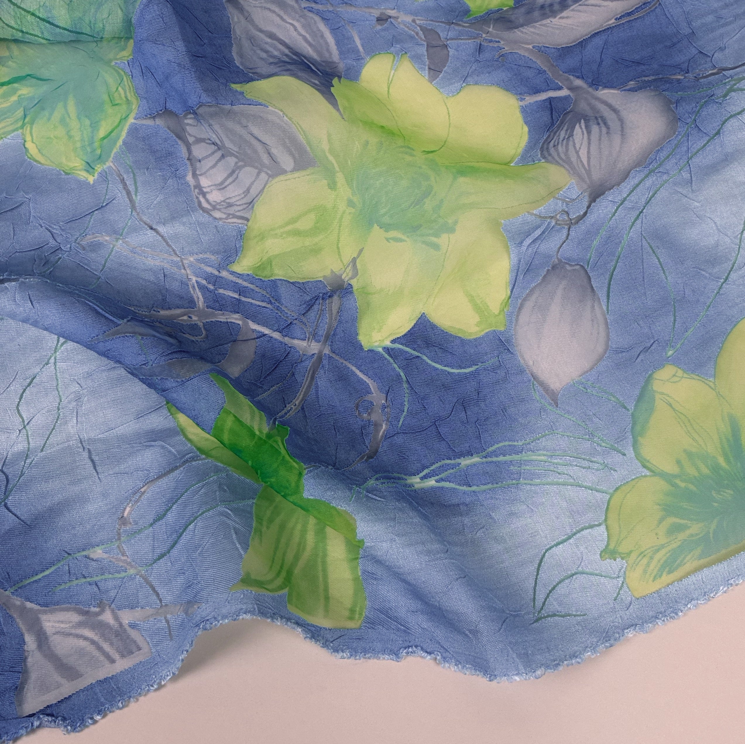 Blouse Weight - Sheer Hibiscus (WDW3565)