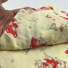Load image into Gallery viewer, Vintage Cotton Flannelette, Yellow with Red Bears (WFL0289)
