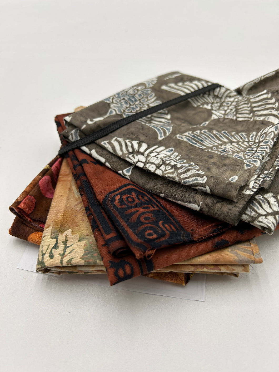 Quilting Cotton Fat Quarter Bundle, Mixed Batiks #2 (WQC2588)