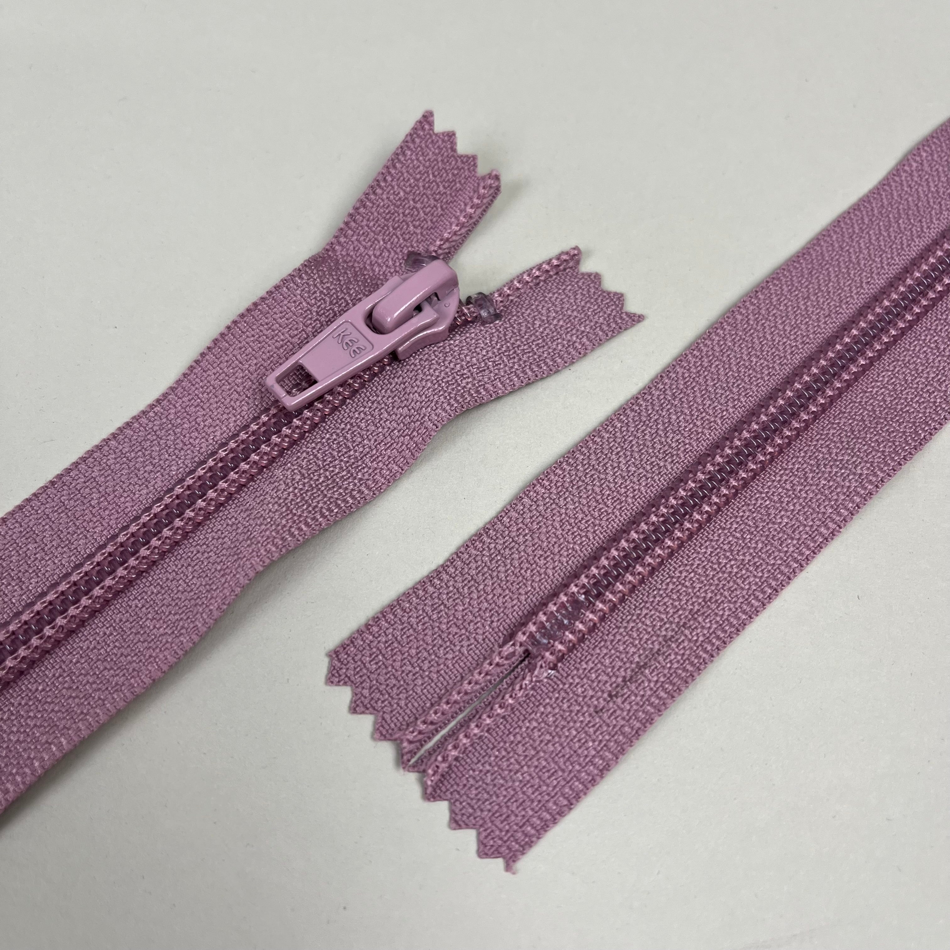 Closed-End Nylon Coil Zipper - Pink Mauve 21" (NZP0326)