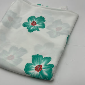 Blouse Weight, Green Floral on White (WDW1485)