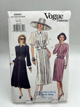 Load image into Gallery viewer, VOGUE Pattern, Misses&#39; Dress (PVO8880)
