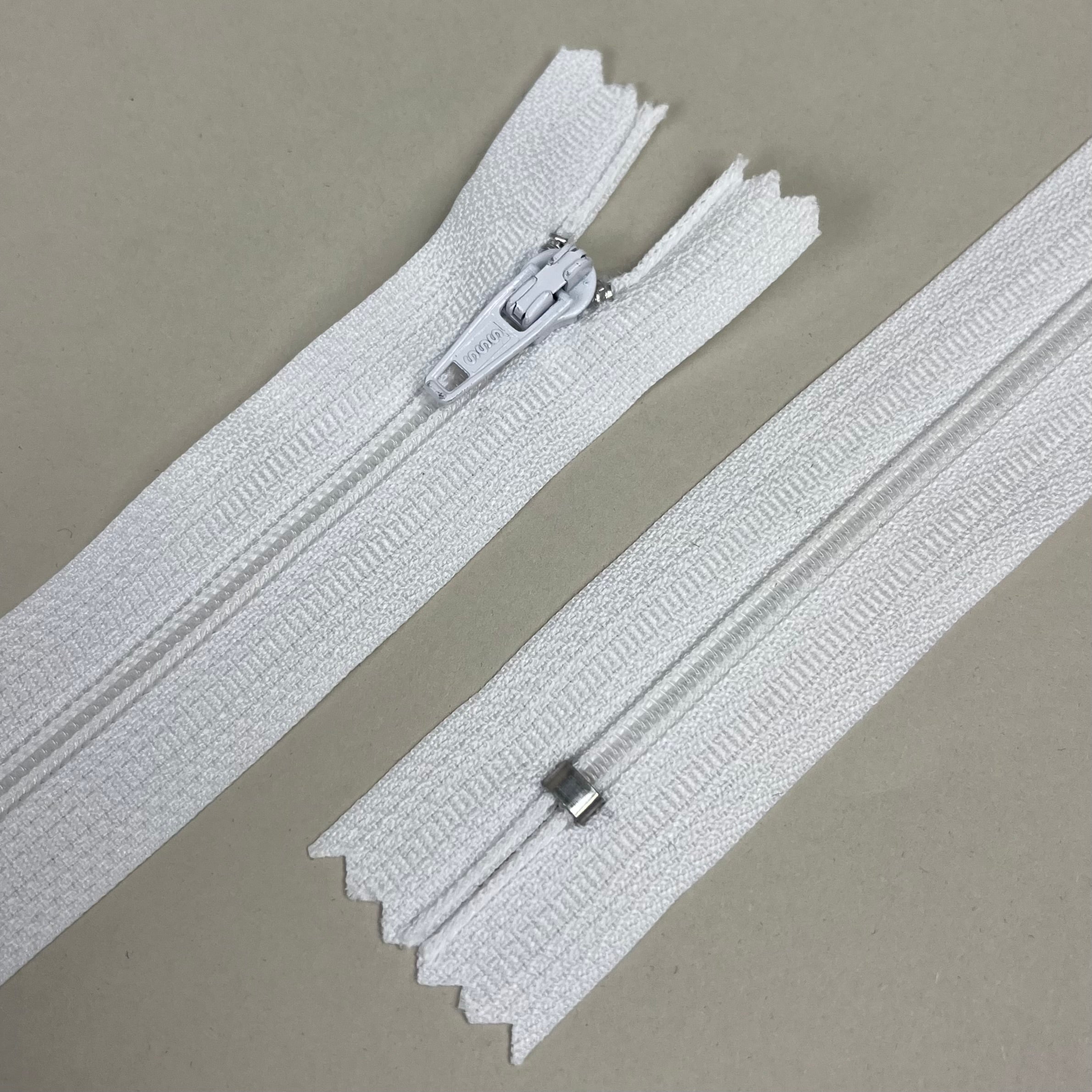 Closed-End Nylon Coil Zipper - Bright White 9" (NZP0448)