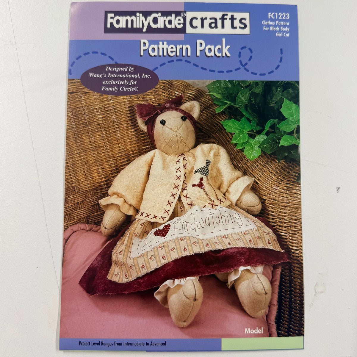 Family Circle Crafts Pattern - FC1223 Clothes for Block Body Cat (NPA0618)
