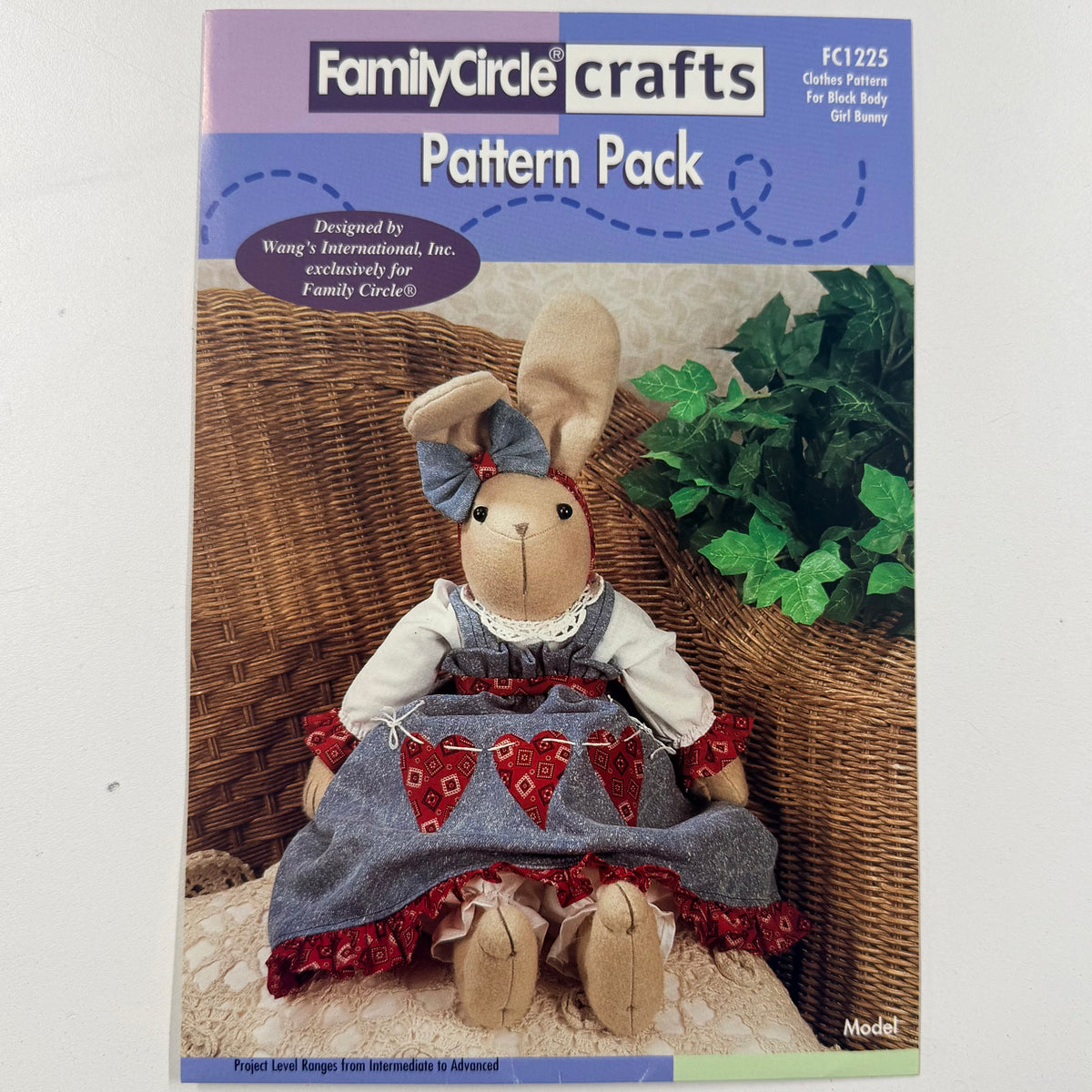 Family Circle Crafts Pattern - FC1225 Clothes for Block Body Bunny (NPA0617)