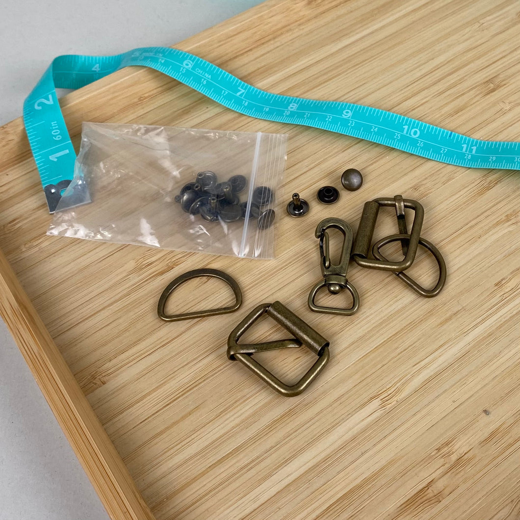 Assorted Hardware - Antique Gold (NXX1551)
