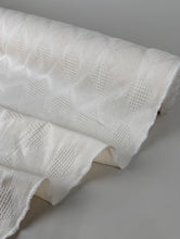 Load image into Gallery viewer, Cotton Diamond Waffle, Natural (HDH0618)
