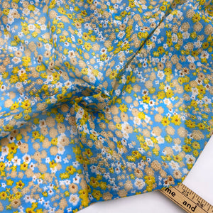 Blouse Weight - Sky Blue with Yellow Flowers (WDW3113)