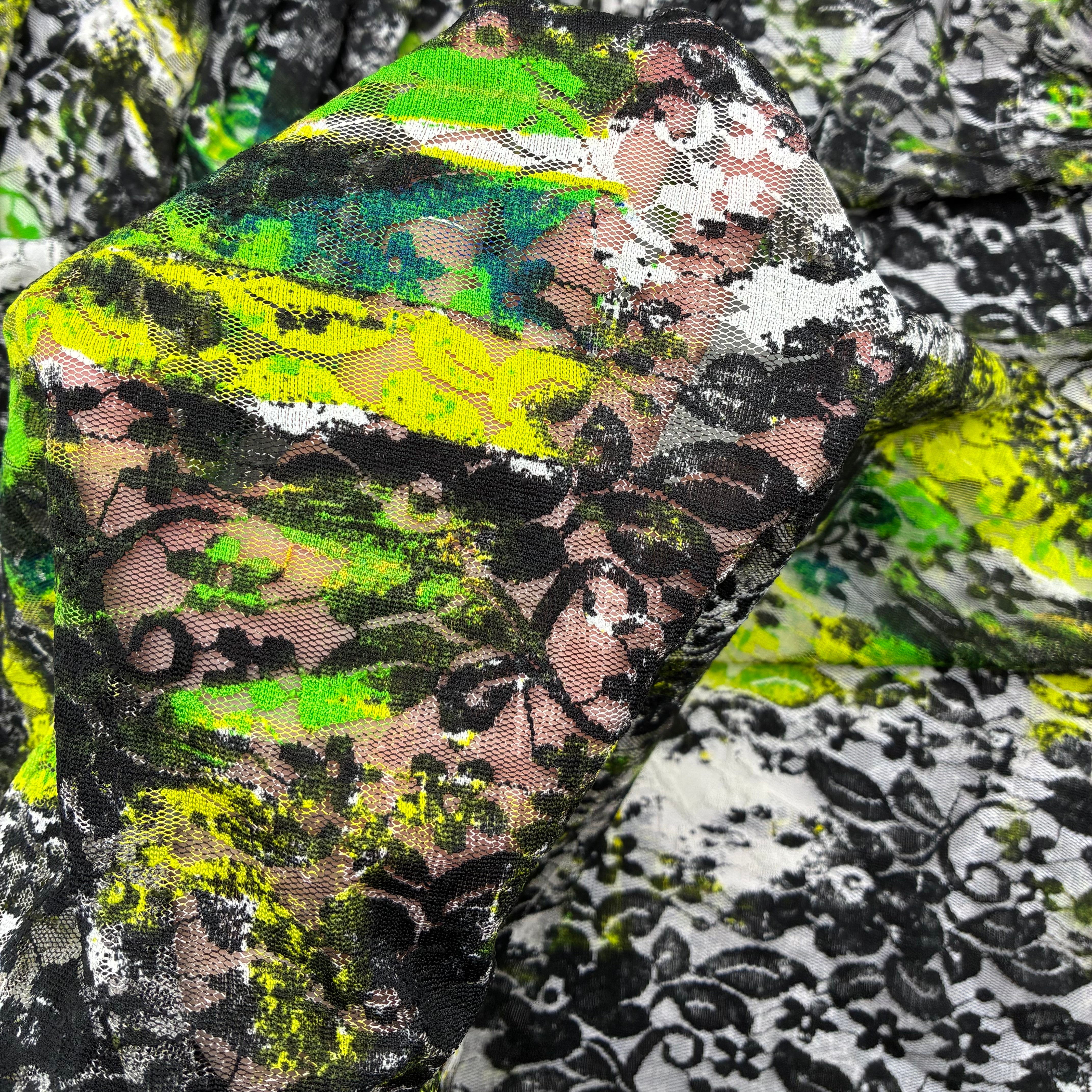 Stretch Graphic Lace - Radioactive (KLM0208:09)