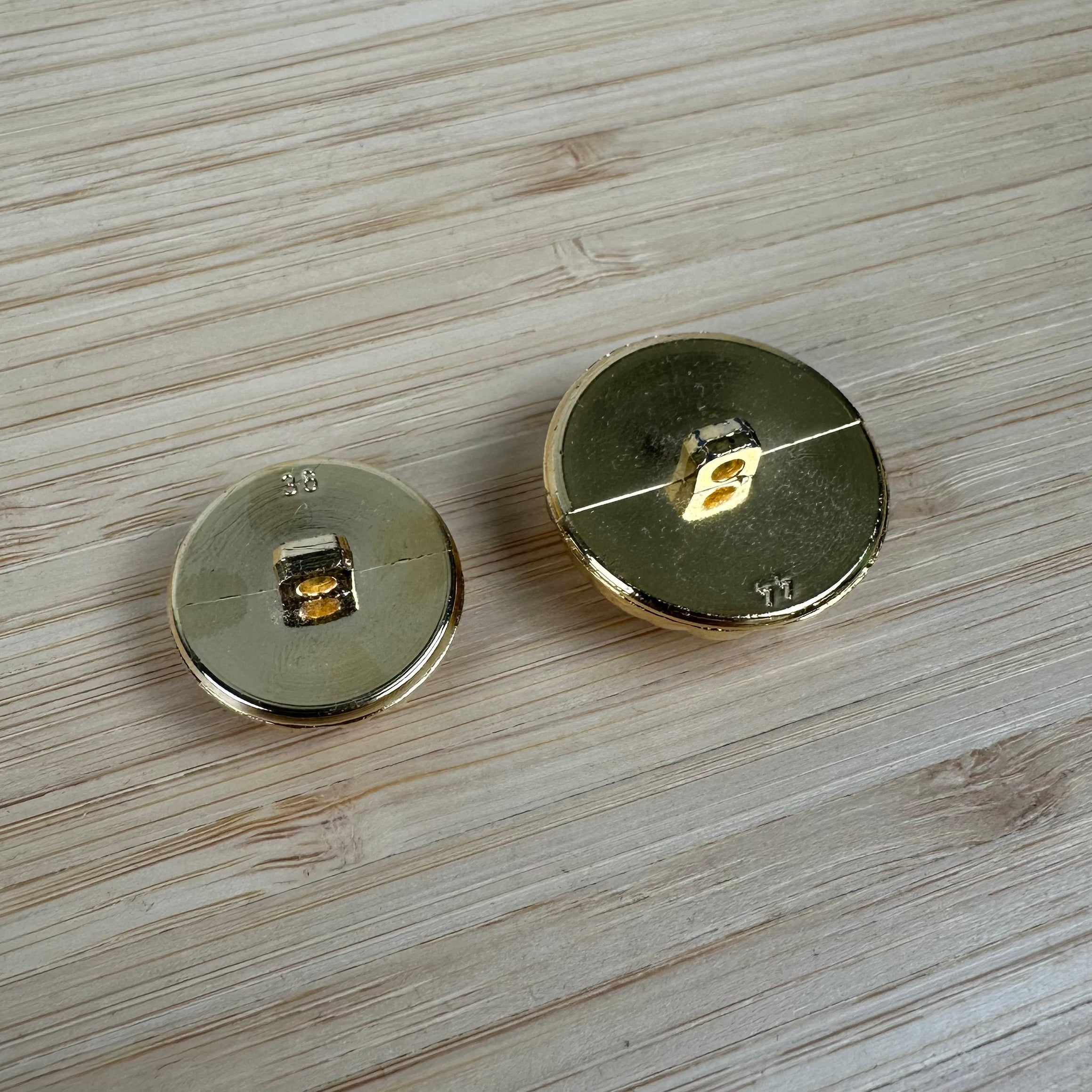 Buttons - Gold Plastic(NBU0026:28)