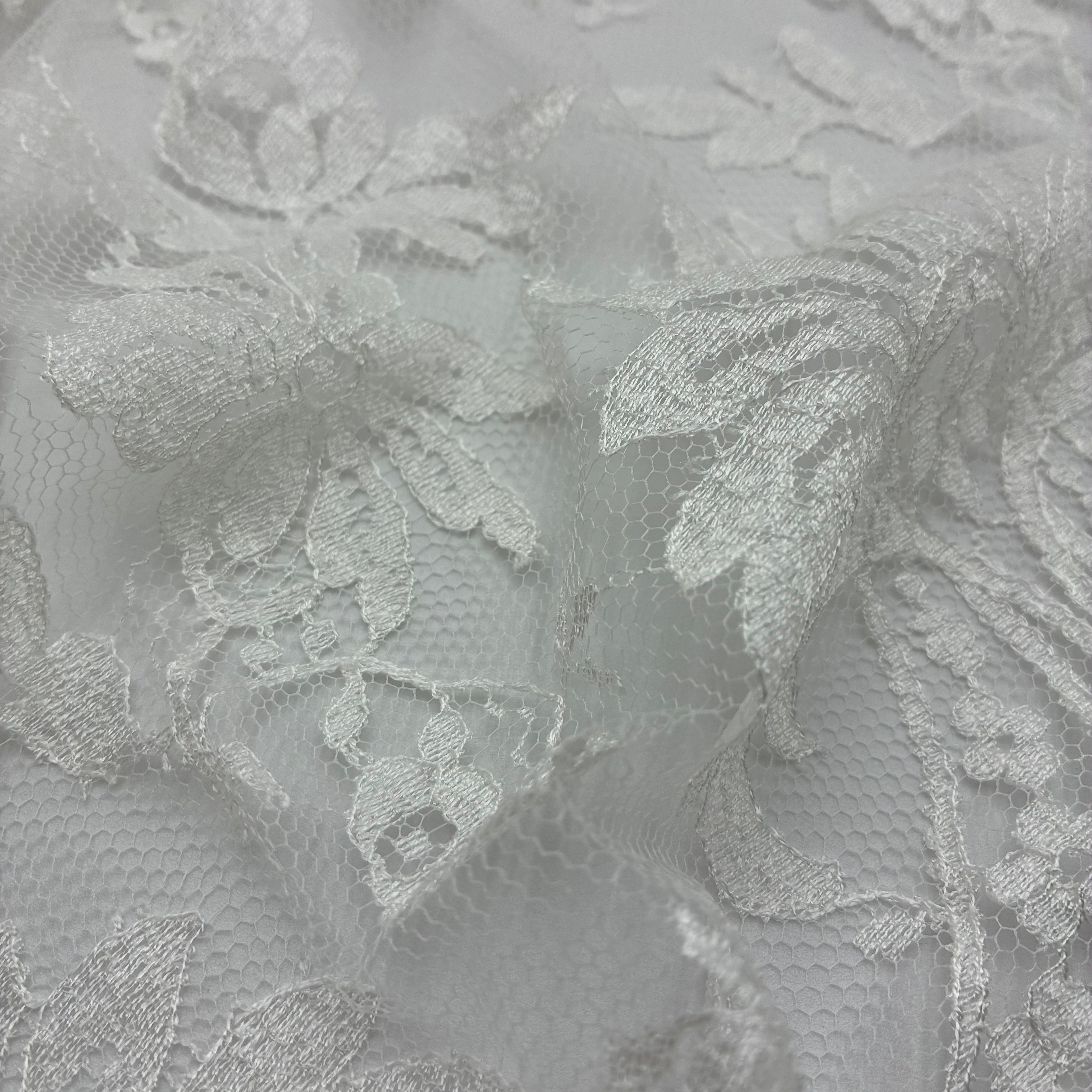Scallop Edged Lace - Ivory (WFY0652)