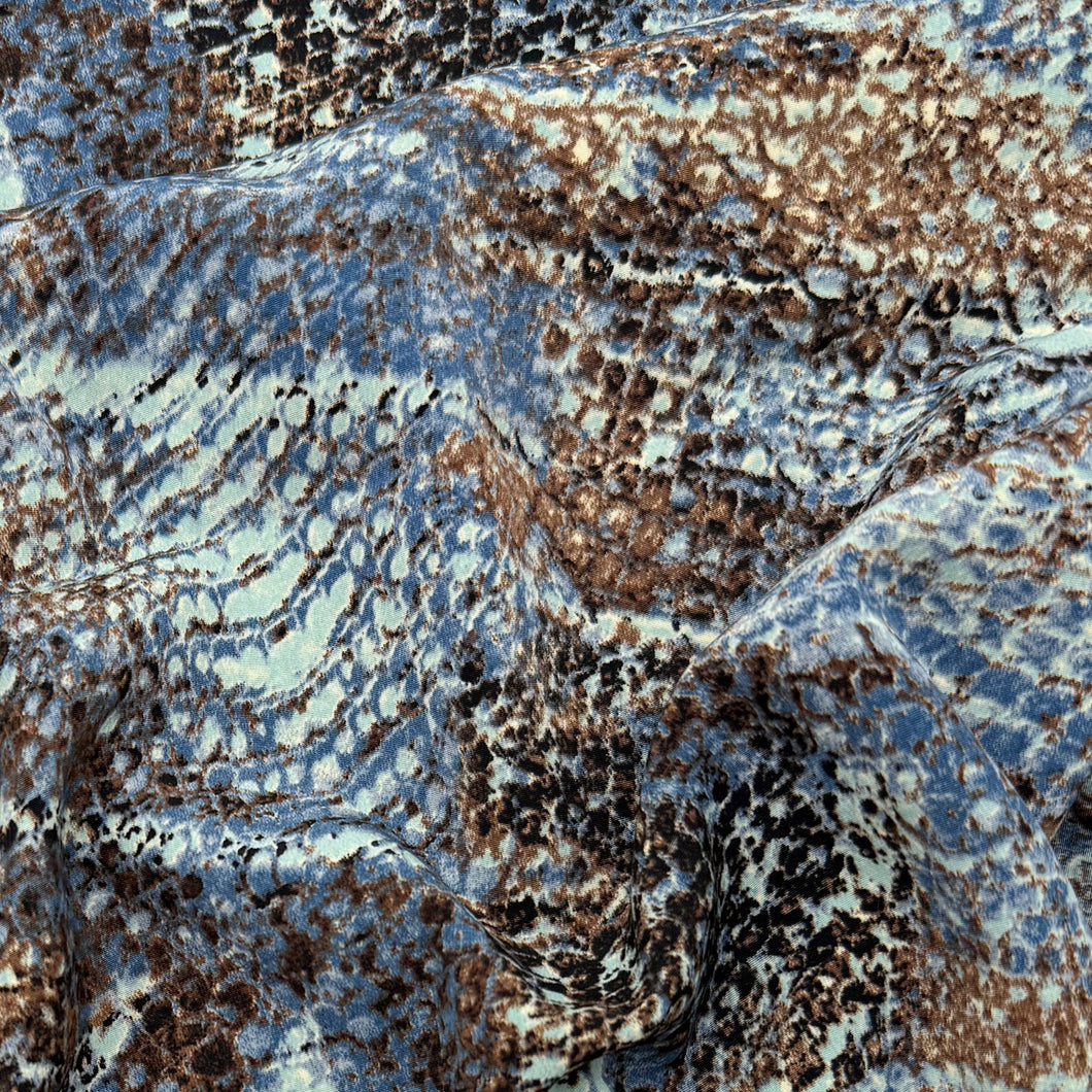Blouse Weight, Animal Print Waves (WDW2981)