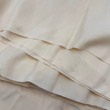 Load image into Gallery viewer, Silk Blouse Weight, Cream (WDW2368)

