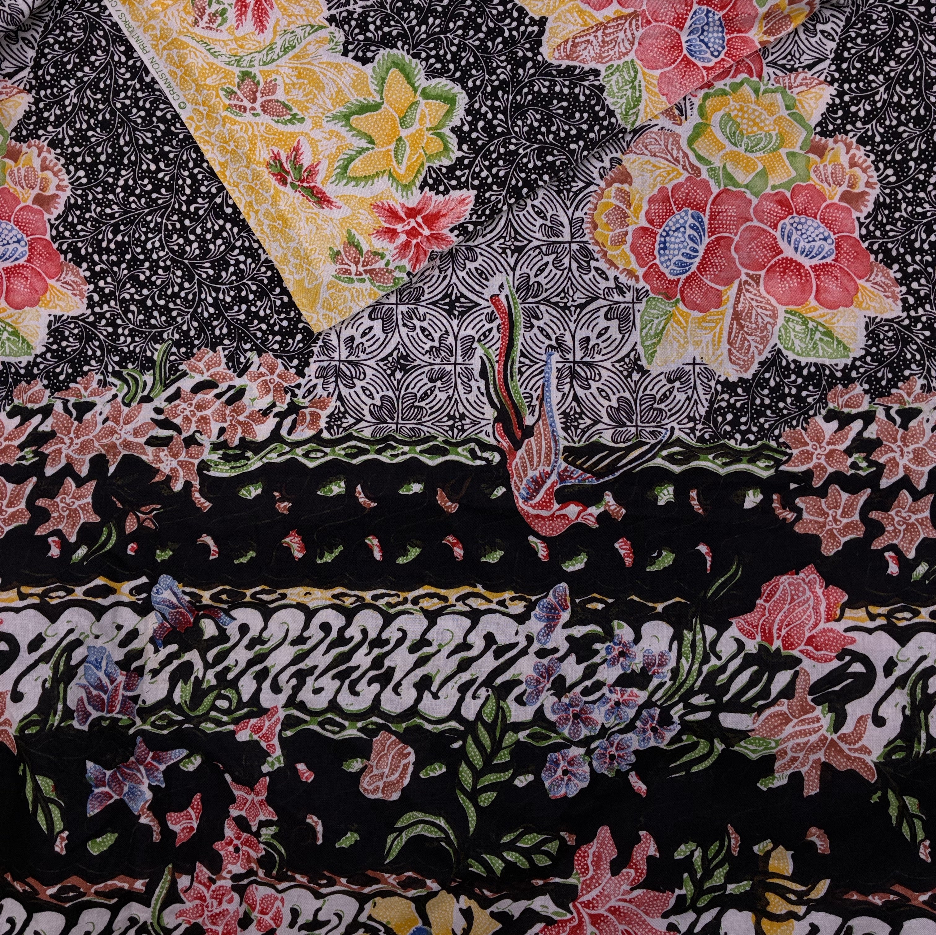 Cotton Shirting - Tropical Border Print (WDW3382)