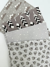 Load image into Gallery viewer, Quilting Cotton Fat Quarter Bundle, Taupe &amp; Cream (WQC2646)
