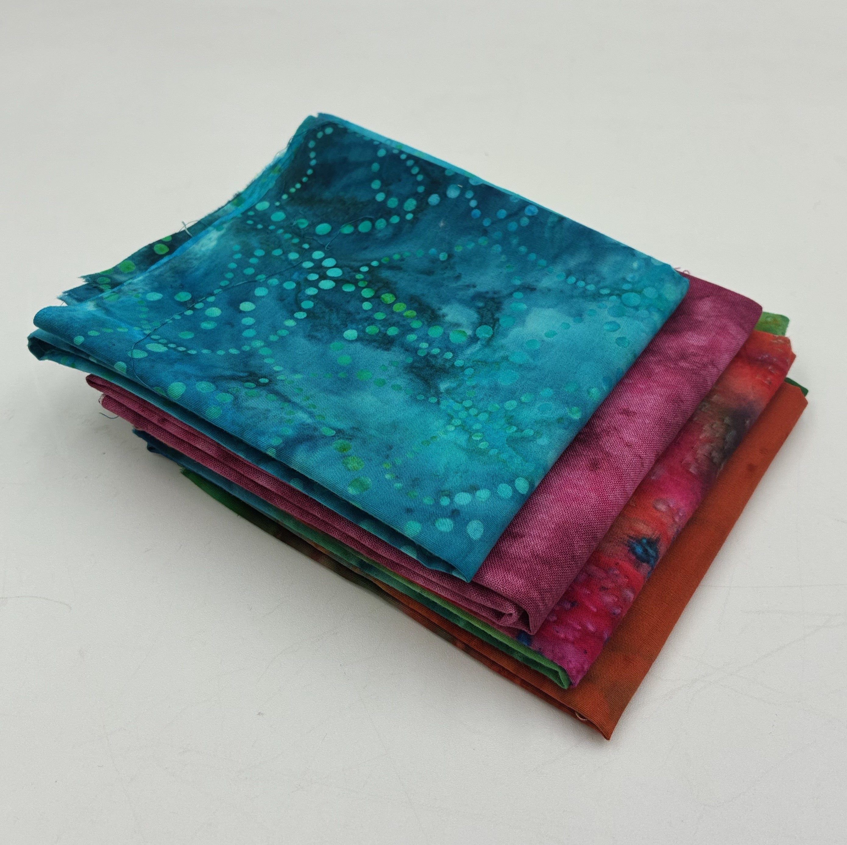 Quilting Cotton Fat Quarter Bundle - Mixed Batiks (WQC3150)