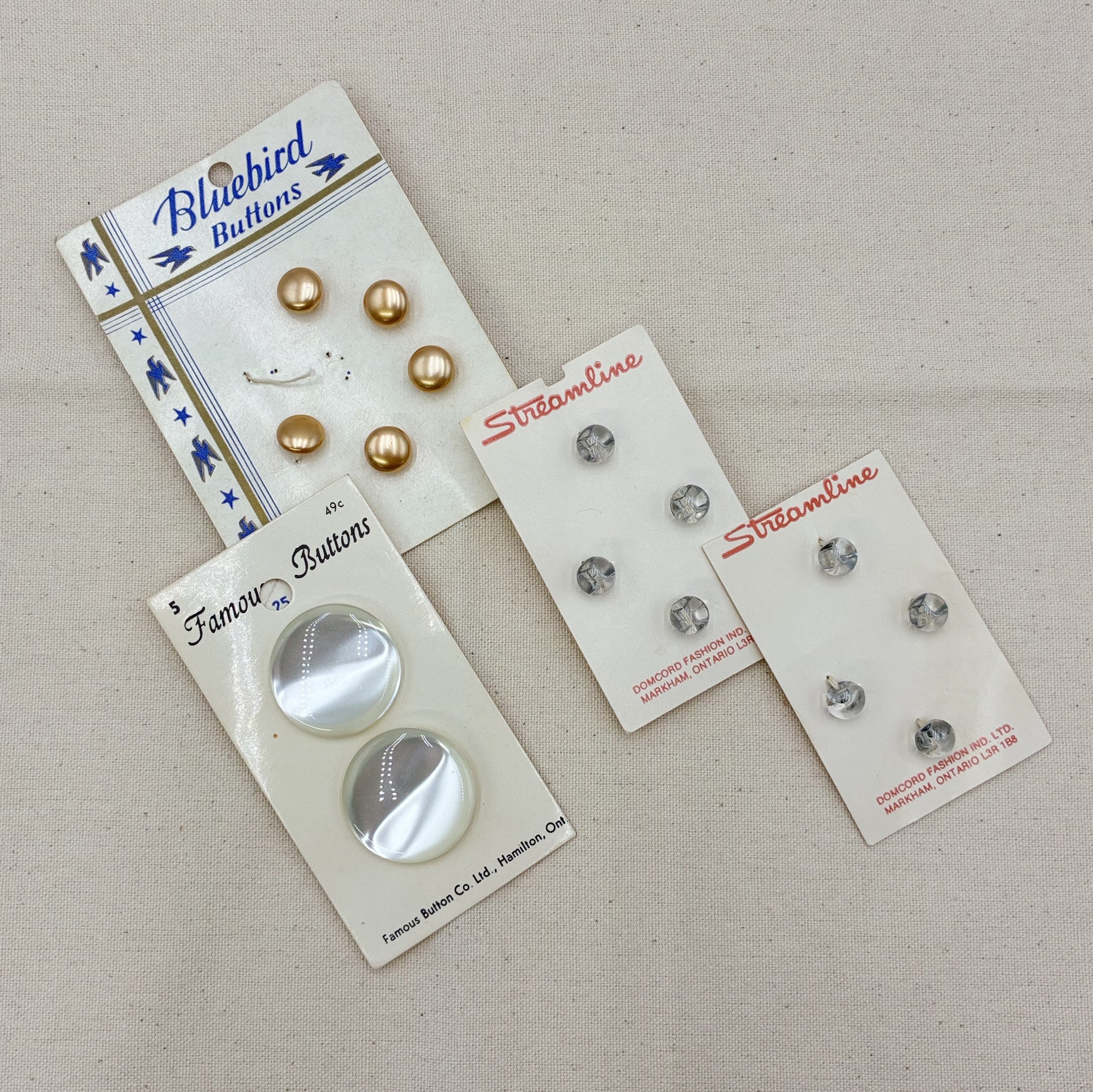 Vintage Buttons - 15 Shiny (NBU0774)