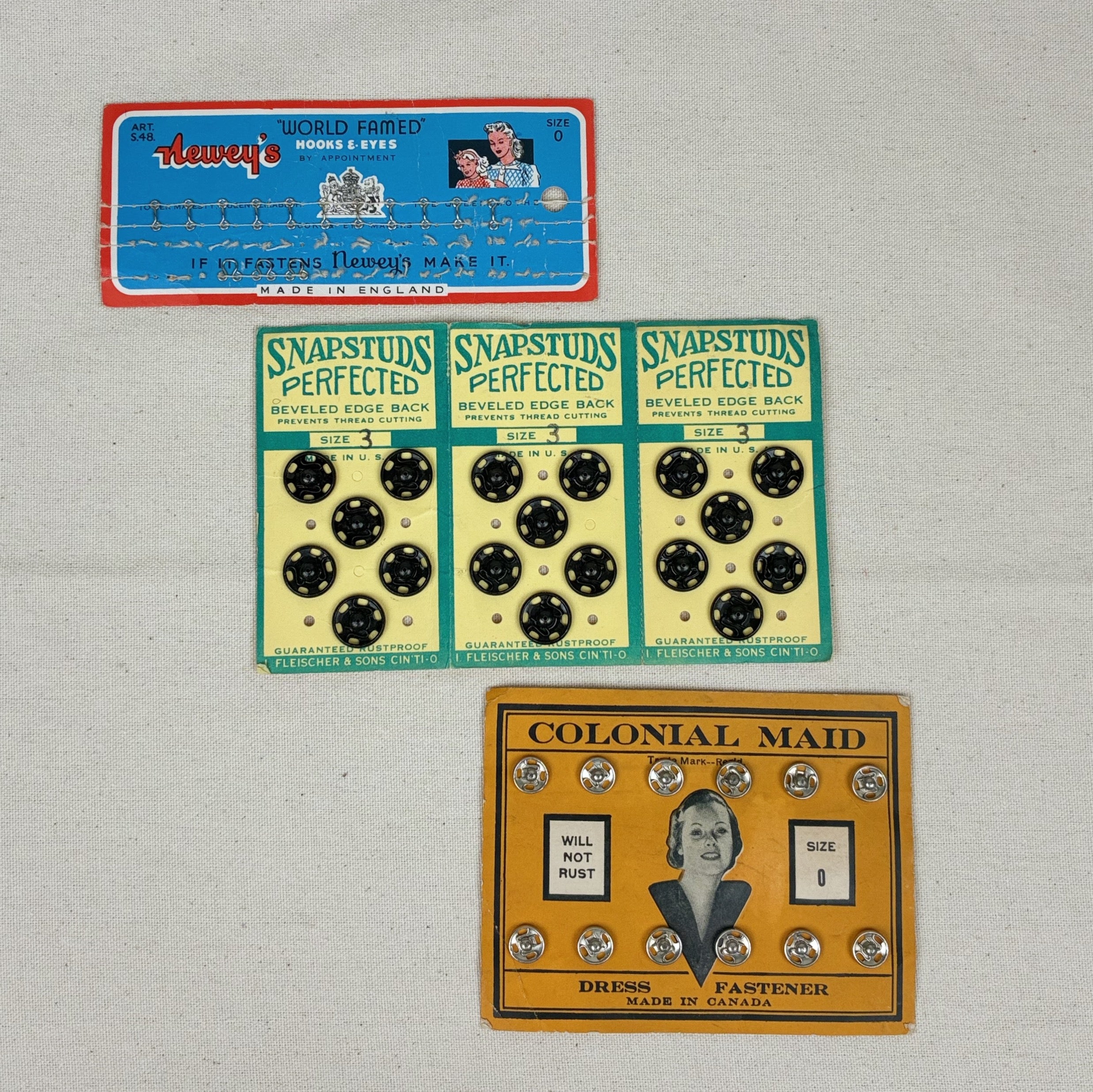 Vintage Assorted Snaps, Hooks & Eyes - 3 Pack (NXX1782)
